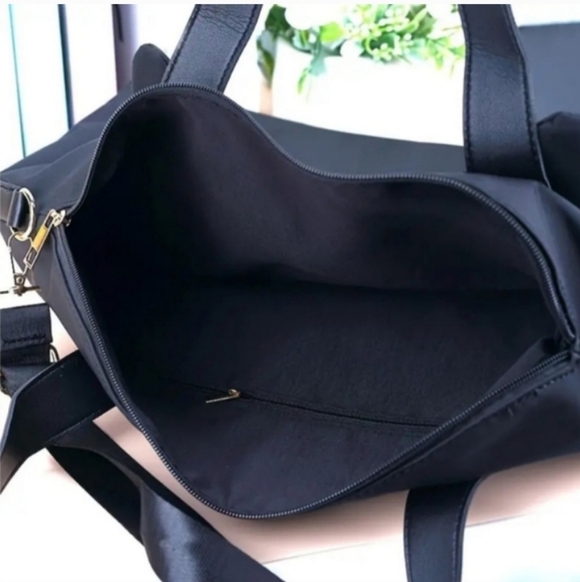 Hello Kitty Black Crossbody Tote Travel Bag Gym Bag - Picture 5 of 8